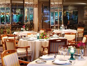 Hotel Gran Melia Don Pepe