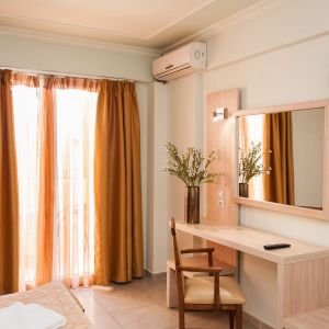 Zante Plaza Hotel and Apartments