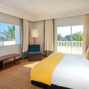 TUI Blue Oceana Suites