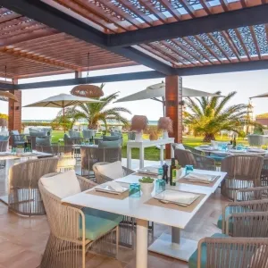 TUI Blue Oceana Suites