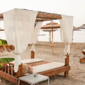 Cavos Beach House