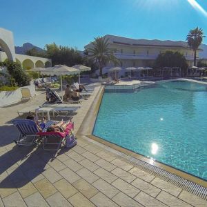 Hotel Niriides Beach
