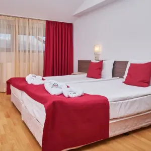 Mountain Paradise by the Walnut Trees Aparthotel