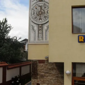 IVEL Family Hotel