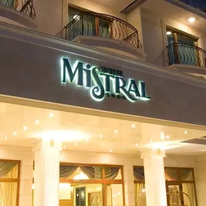 Hotel Mistral Balcic
