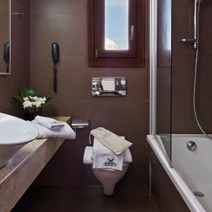 Hotel Aressana
