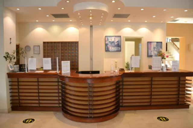 Hotel Hellinis