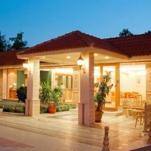 Hotel Iris / Mimoza