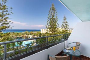 Hotel Blue Horizon