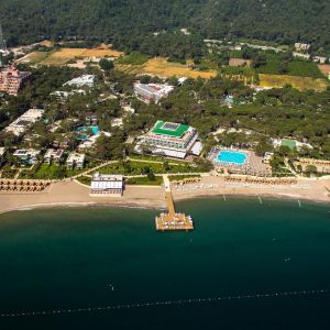 Hotel Nirvana Lagoon Villas Suites and Spa