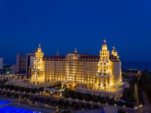 Hotel Royal Holiday Palace