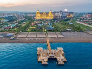 Hotel Royal Holiday Palace