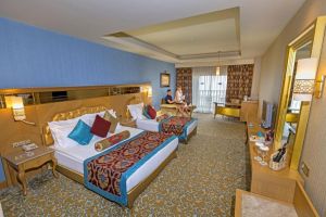 Hotel Royal Holiday Palace
