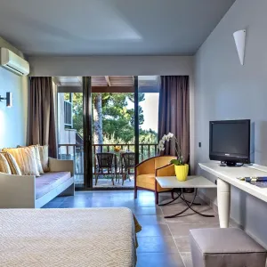 Hotel Aeolos Beach Resort