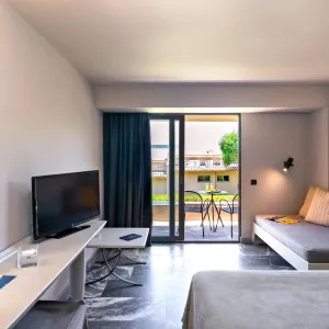 Hotel Aeolos Beach Resort