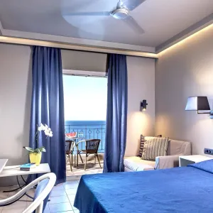 Hotel Aeolos Beach Resort