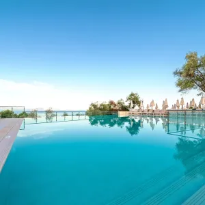 Hotel Aeolos Beach Resort