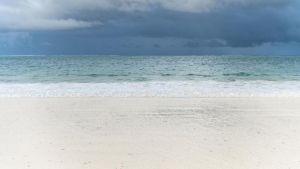 Hakuna Majiwe Beach Lodge