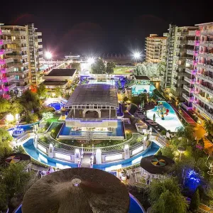 Hotel Phoenicia Holiday Resort