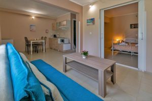 Hotel Govino Bay