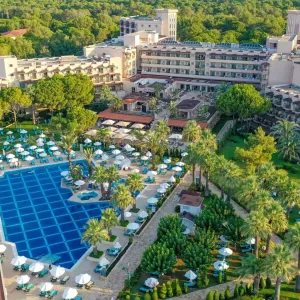 Crystal Tat Beach Golf Resort
