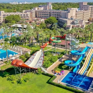 Crystal Tat Beach Golf Resort