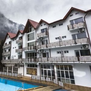 Hotel Saras Sons