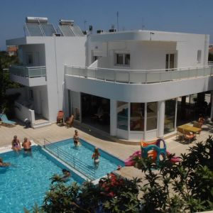 Hotel Paleos Apartments