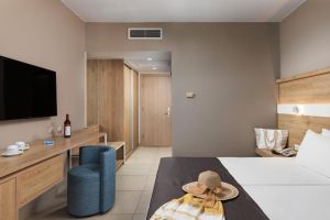 Hotel Aeolos Beach
