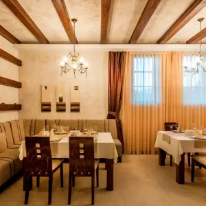Hotel Grand Royale