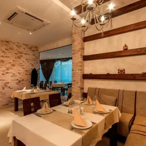 Hotel Grand Royale