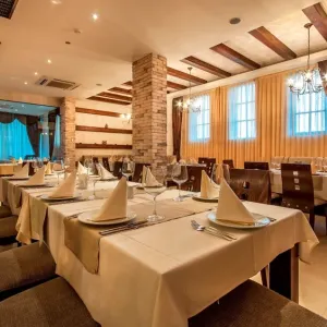 Hotel Grand Royale