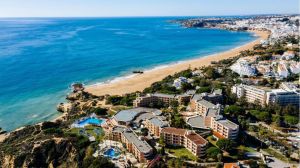 Hotel Auramar Beach Resort