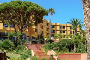 Hotel Auramar Beach Resort