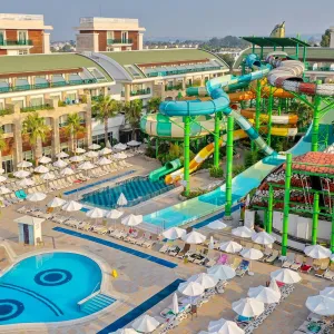 Hotel Crystal Waterworld Resort and Spa