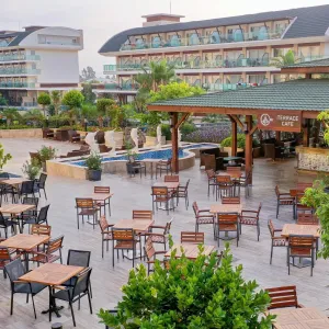 Hotel Crystal Waterworld Resort and Spa