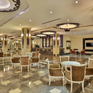Hotel Crystal Waterworld Resort and Spa