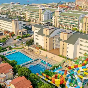 Hotel Crystal Waterworld Resort and Spa