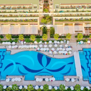 Hotel Crystal Waterworld Resort and Spa