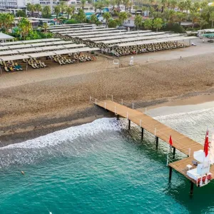 Hotel Crystal Waterworld Resort and Spa
