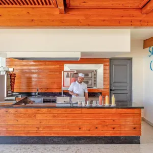 Hotel Roda Beach Resort