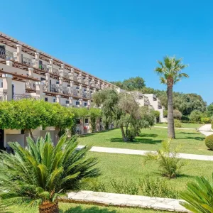 Hotel Roda Beach Resort