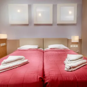 Hotel Sovereign Beach