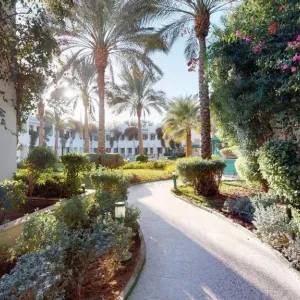 Hotel Falcon Hills