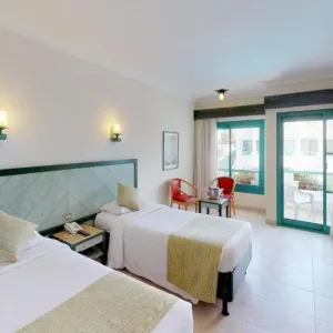 Hotel Falcon Hills