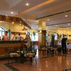 Hotel Falcon Hills