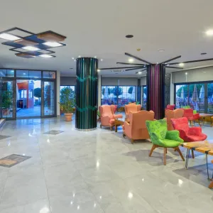 Hotel Monart City
