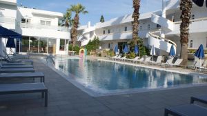 Hotel Paleos Apartments