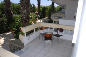 Hotel Paleos Apartments