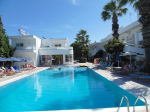 Hotel Paleos Apartments